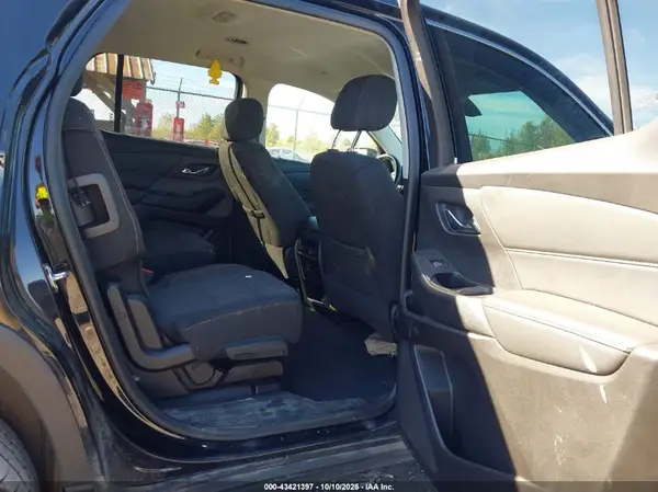 1GNEVGKW8KJ243884 2019 CHEVROLET TRAVERSE - Image 8
