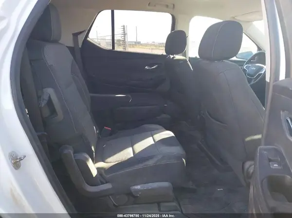 1GNEVGKW8KJ247949 2019 CHEVROLET TRAVERSE - Image 8