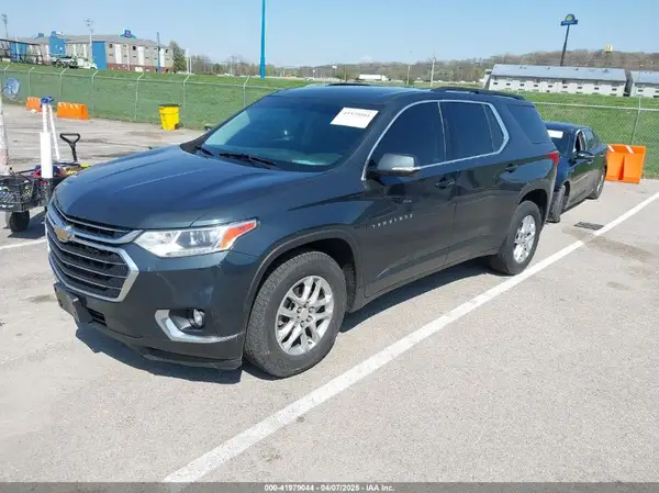 1GNEVGKW8KJ250558 2019 CHEVROLET TRAVERSE - Image 2