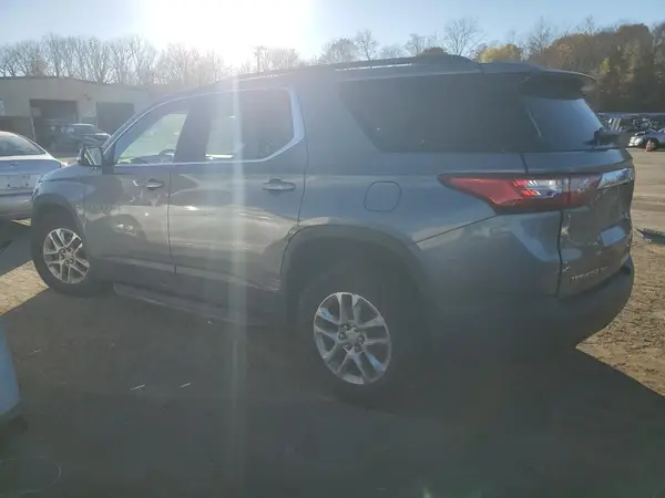 1GNEVGKW8LJ102802 2020 CHEVROLET TRAVERSE - Image 2