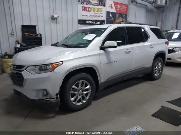 1GNEVGKW8LJ230702 2020 CHEVROLET TRAVERSE - Image 2