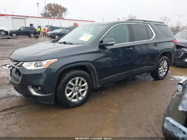 1GNEVGKW8LJ306838 2020 CHEVROLET TRAVERSE - Image 2