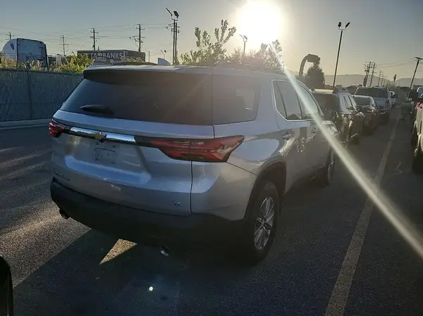 1GNEVGKW8NJ139593 2022 CHEVROLET TRAVERSE - Image 1