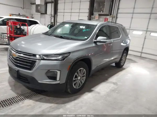 1GNEVGKW8PJ201531 2023 CHEVROLET TRAVERSE - Image 2