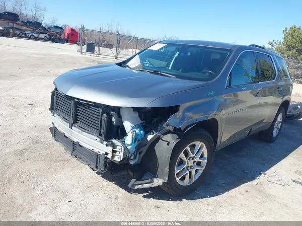 1GNEVGKW9JJ115619 2018 CHEVROLET TRAVERSE - Image 2