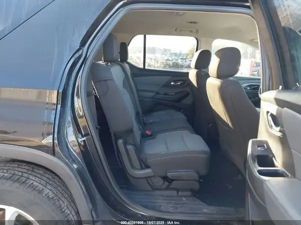 1GNEVGKW9JJ140360 2018 CHEVROLET TRAVERSE - Image 8