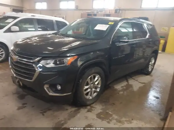 1GNEVGKW9JJ181068 2018 CHEVROLET TRAVERSE - Image 2