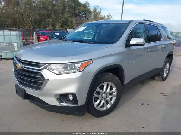1GNEVGKW9JJ209712 2018 CHEVROLET TRAVERSE - Image 2