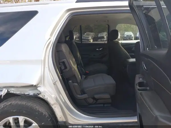 1GNEVGKW9JJ209712 2018 CHEVROLET TRAVERSE - Image 8