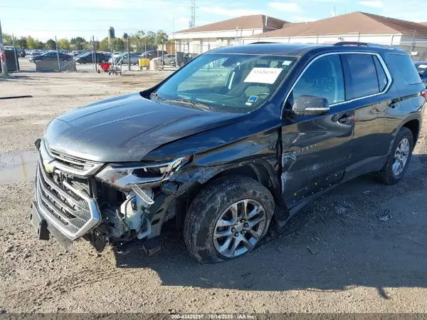 1GNEVGKW9JJ226820 2018 CHEVROLET TRAVERSE - Image 2