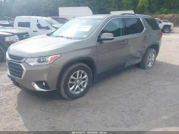 1GNEVGKW9JJ232570 2018 CHEVROLET TRAVERSE - Image 2