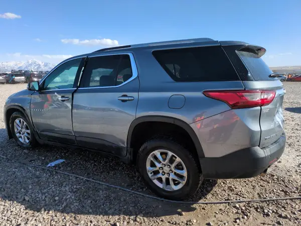 1GNEVGKW9JJ250678 2018 CHEVROLET TRAVERSE - Image 2