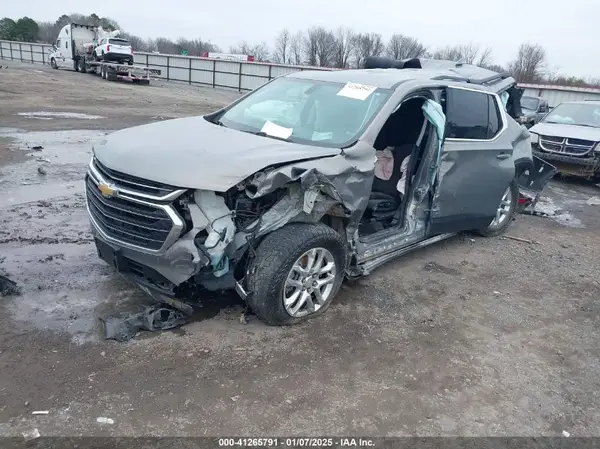1GNEVGKW9KJ208058 2019 CHEVROLET TRAVERSE - Image 2