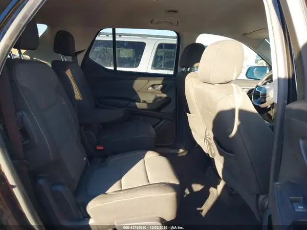 1GNEVGKW9KJ237205 2019 CHEVROLET TRAVERSE - Image 8