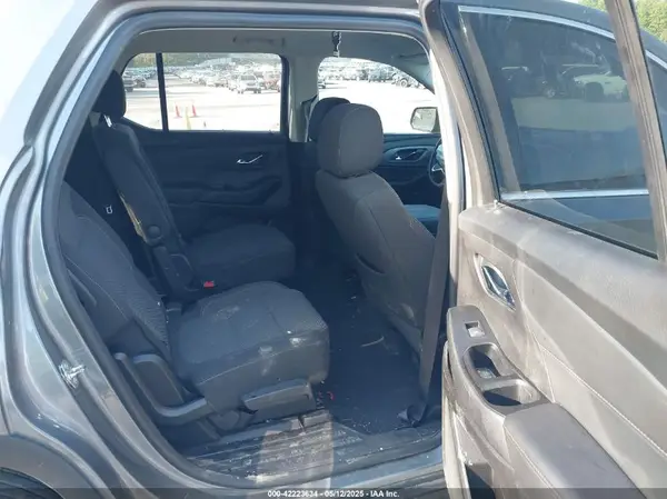 1GNEVGKW9KJ303042 2019 CHEVROLET TRAVERSE - Image 8