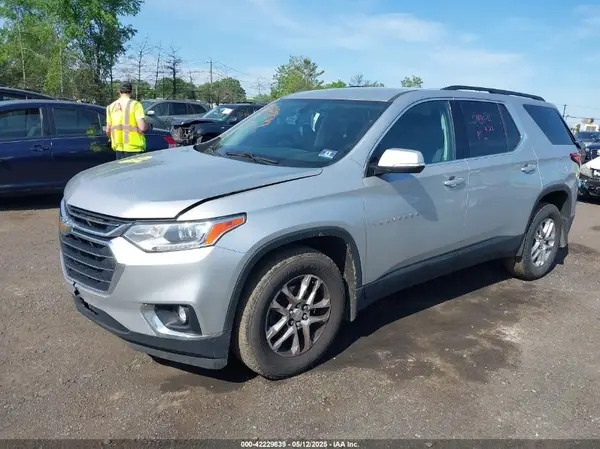 1GNEVGKW9LJ108558 2020 CHEVROLET TRAVERSE - Image 2