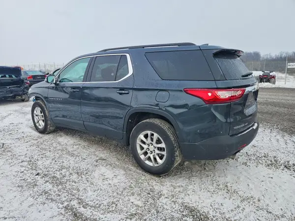 1GNEVGKW9MJ235652 2021 CHEVROLET TRAVERSE - Image 2