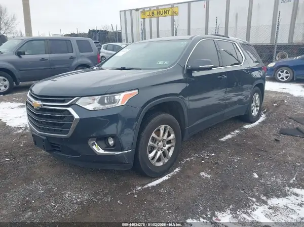 1GNEVGKWXJJ111188 2018 CHEVROLET TRAVERSE - Image 2