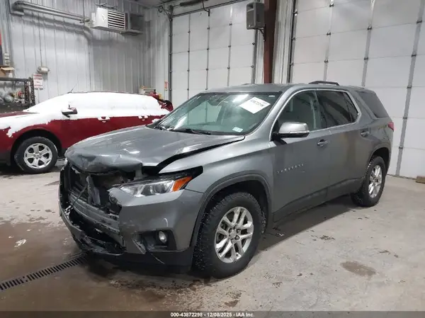 1GNEVGKWXJJ154848 2018 CHEVROLET TRAVERSE - Image 2