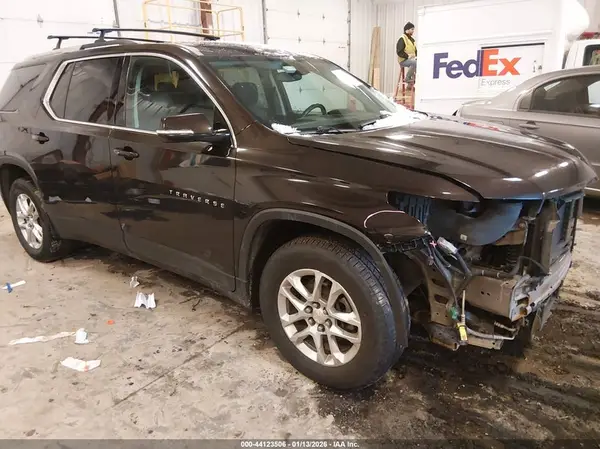 1GNEVGKWXJJ175716 2018 CHEVROLET TRAVERSE - Image 1