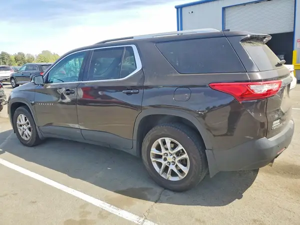 1GNEVGKWXJJ192726 2018 CHEVROLET TRAVERSE - Image 2