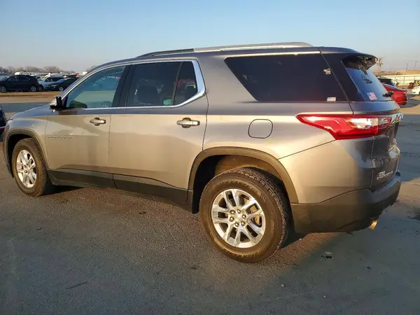 1GNEVGKWXJJ200856 2018 CHEVROLET TRAVERSE - Image 2
