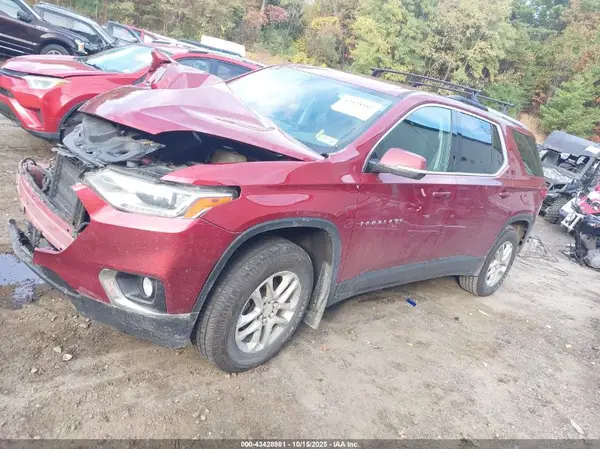 1GNEVGKWXJJ203627 2018 CHEVROLET TRAVERSE - Image 2