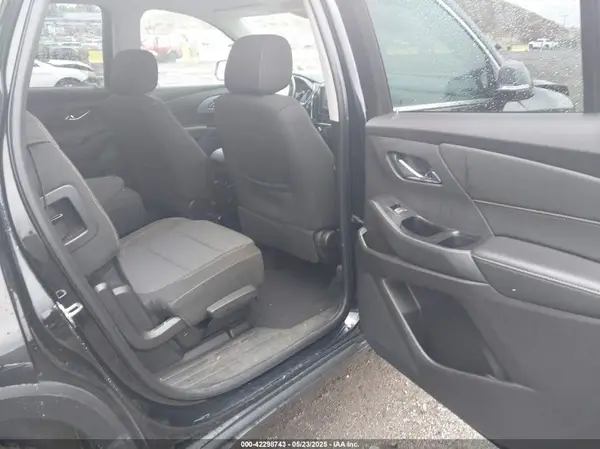 1GNEVGKWXJJ213302 2018 CHEVROLET TRAVERSE - Image 8