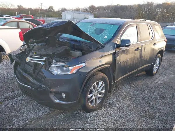1GNEVGKWXJJ248079 2018 CHEVROLET TRAVERSE - Image 2