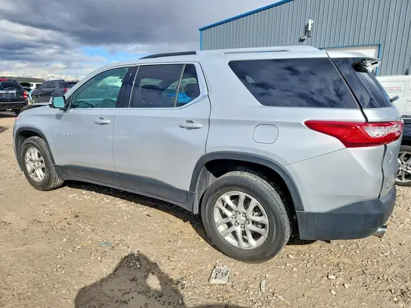 1GNEVGKWXJJ270549 2018 CHEVROLET TRAVERSE - Image 2