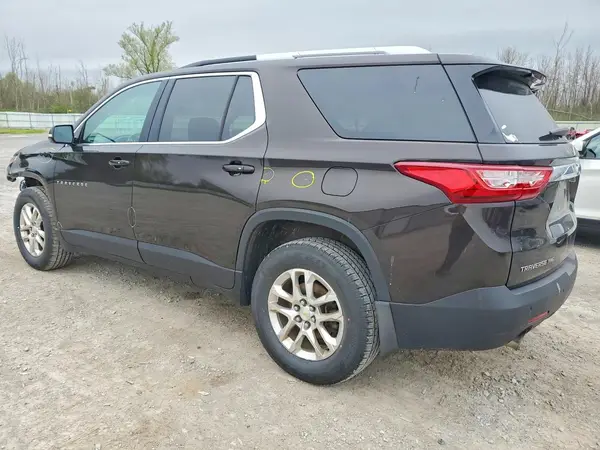1GNEVGKWXJJ277338 2018 CHEVROLET TRAVERSE - Image 2