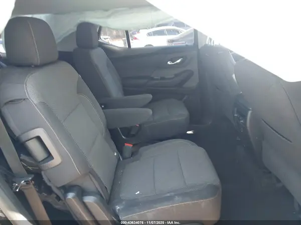 1GNEVGKWXKJ233289 2019 CHEVROLET TRAVERSE - Image 8