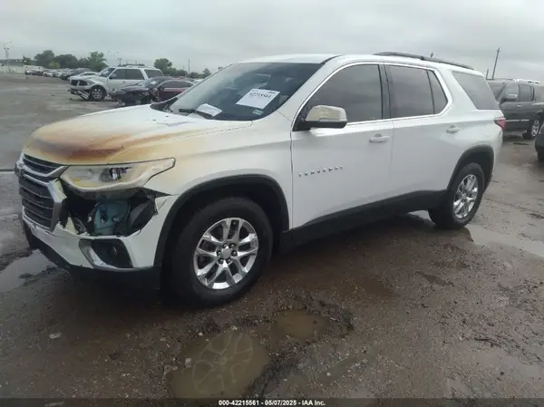 1GNEVGKWXKJ261030 2019 CHEVROLET TRAVERSE - Image 2