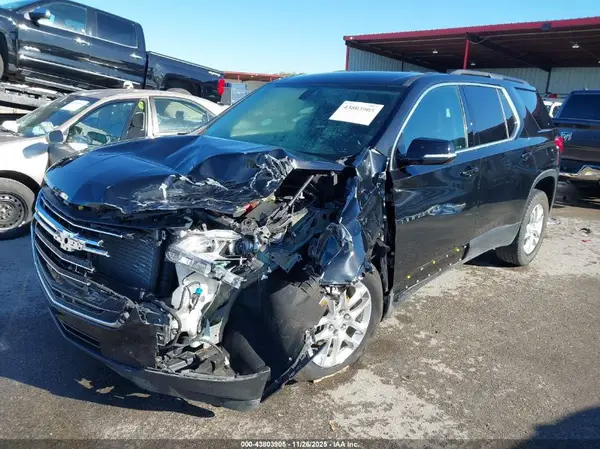 1GNEVGKWXKJ302207 2019 CHEVROLET TRAVERSE - Image 2