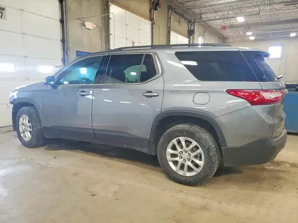 1GNEVGKWXMJ157978 2021 CHEVROLET TRAVERSE - Image 2