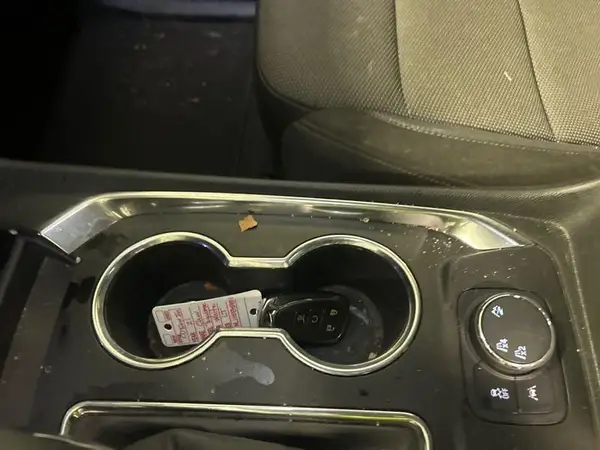 1GNEVGKWXMJ158581 2021 CHEVROLET TRAVERSE - Image 1