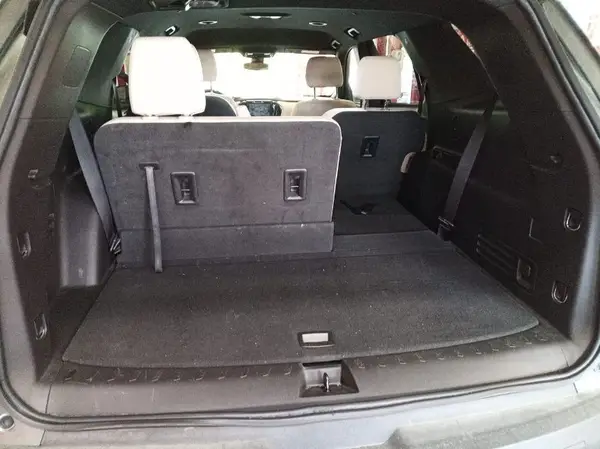 1GNEVGKWXNJ150837 2022 CHEVROLET TRAVERSE - Image 2