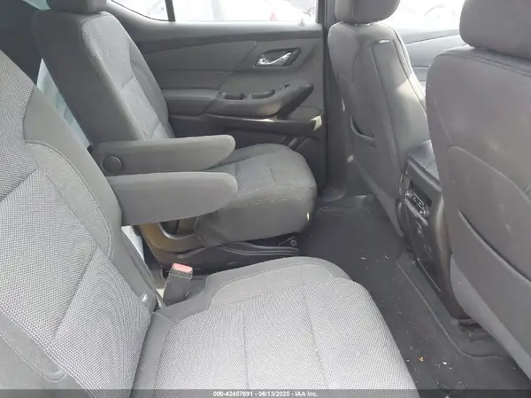 1GNEVGKWXPJ132597 2023 CHEVROLET TRAVERSE - Image 8