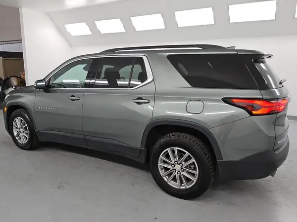 1GNEVGKWXPJ165731 2023 CHEVROLET TRAVERSE - Image 2