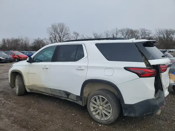 1GNEVGKWXPJ258927 2023 CHEVROLET TRAVERSE - Image 2