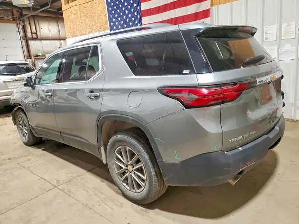 1GNEVGKWXPJ261455 2023 CHEVROLET TRAVERSE - Image 2