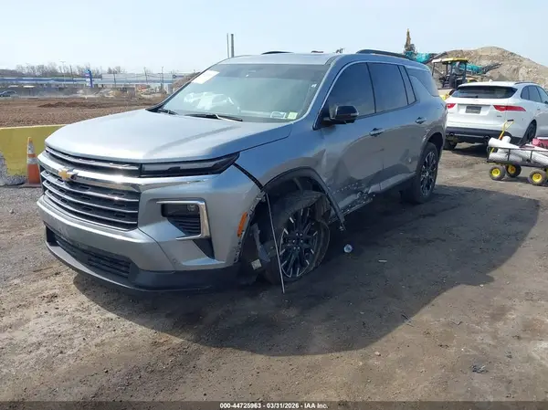 1GNEVGRS2SJ125929 2025 CHEVROLET TRAVERSE - Image 2