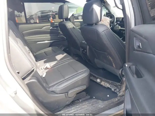 1GNEVGRS2SJ125929 2025 CHEVROLET TRAVERSE - Image 8