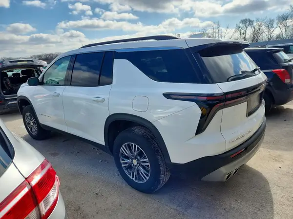 1GNEVGRS2SJ247254 2025 CHEVROLET TRAVERSE - Image 2