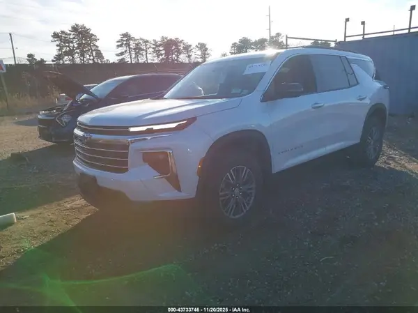 1GNEVGRS3SJ230320 2025 CHEVROLET TRAVERSE - Image 2
