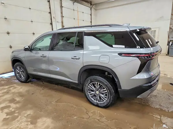 1GNEVGRS3SJ244105 2025 CHEVROLET TRAVERSE - Image 2