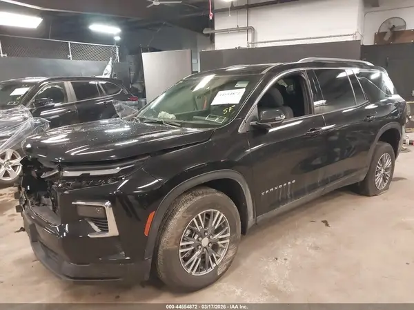 1GNEVGRS3SJ245674 2025 CHEVROLET TRAVERSE - Image 2