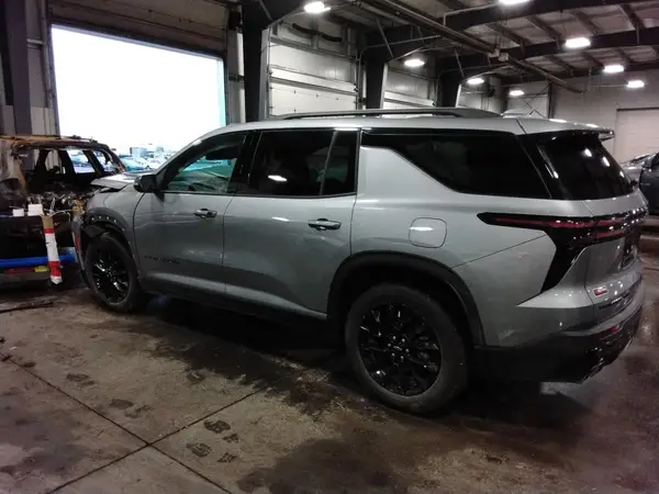 1GNEVGRS4SJ144935 2025 CHEVROLET TRAVERSE - Image 2