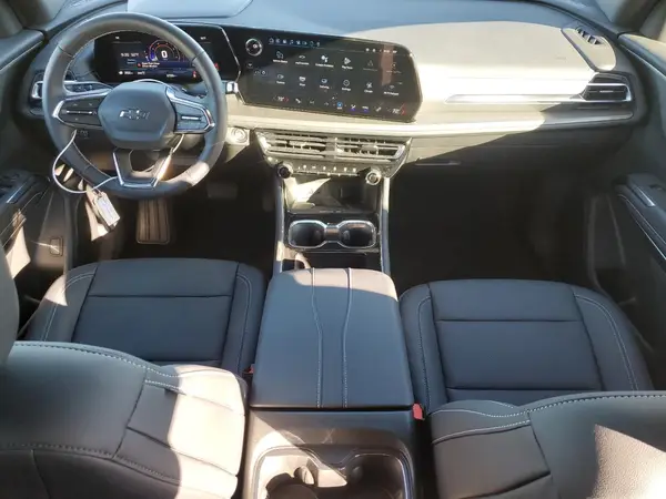 1GNEVGRS4SJ280479 2025 CHEVROLET TRAVERSE - Image 8