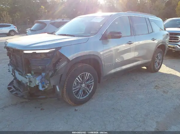 1GNEVGRS6SJ142099 2025 CHEVROLET TRAVERSE - Image 2